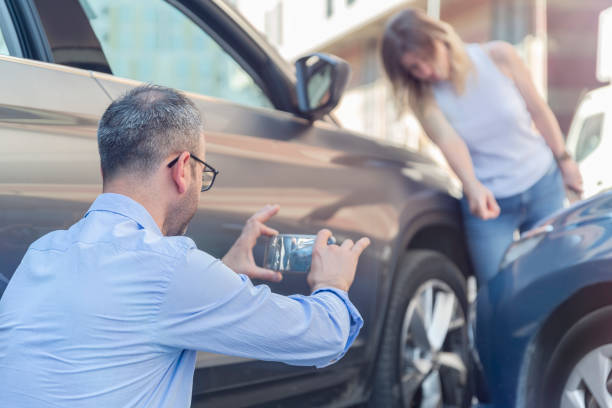 Professional Commercial Auto Insurance technician working in Lenoir City, TN
